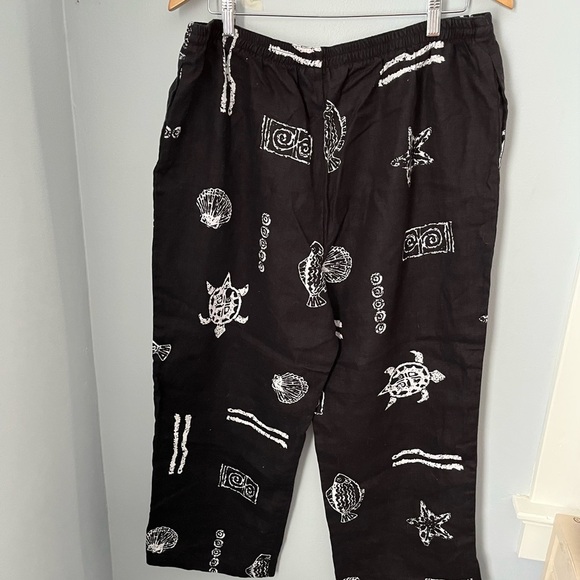 Black and White Straight Leg Pants with Nautical Print - Picture 2 of 11